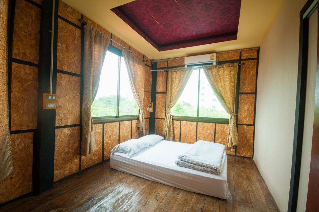 Baantung Homestay Мукдахан Екстериор снимка