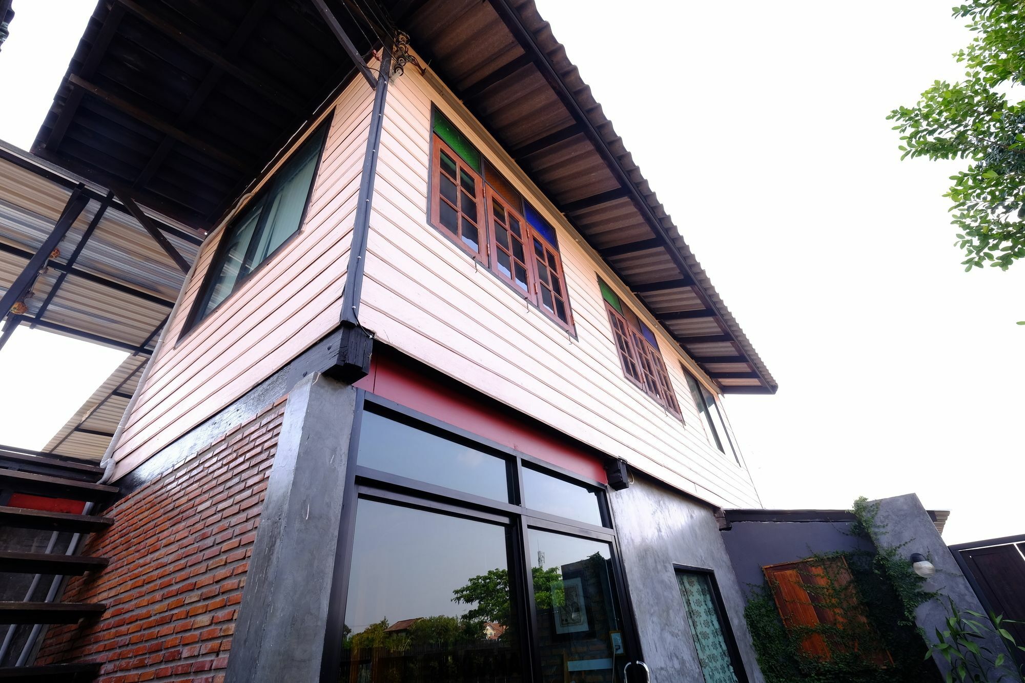 Baantung Homestay Мукдахан Екстериор снимка