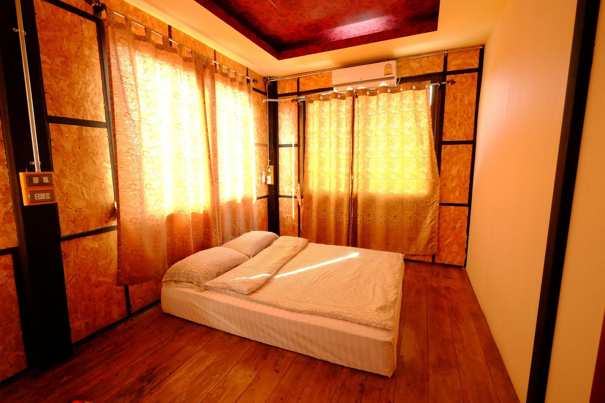Baantung Homestay Мукдахан Екстериор снимка
